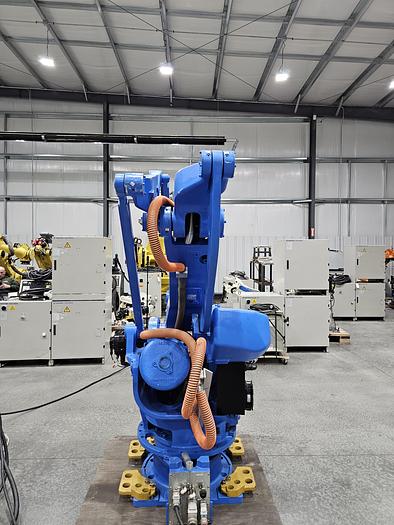 Used Yaskawa Motoman MPL160 Palletizing Robot with DX100 Controller
