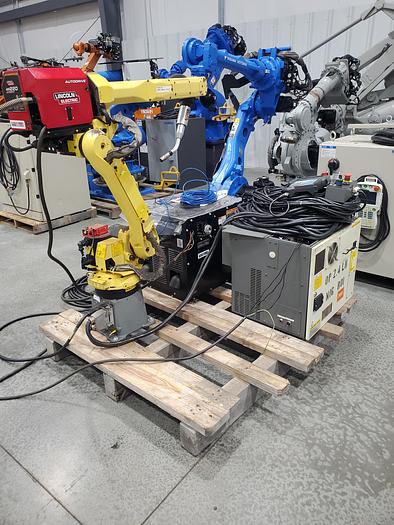 Used Fanuc Arcmate 100ic/6L Industrial Robot With R-30ib Controller and Lincoln Powerwave i400