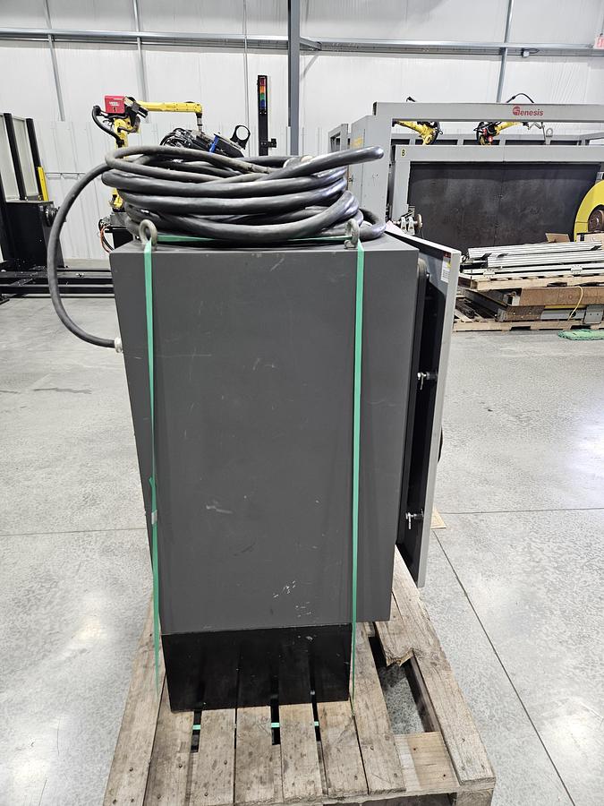 Used Yaskawa Motoman MH50-II Industrial Robot With DX200 Controller