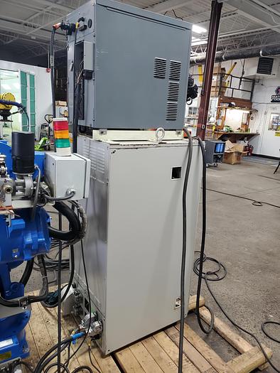 Used Yaskawa Motoman MA1900 With DX100 Controller and Motoweld RL350