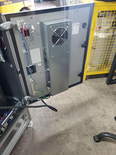 Used Yaskawa Motoman MH50II Industrial Robot With DX200 Controller