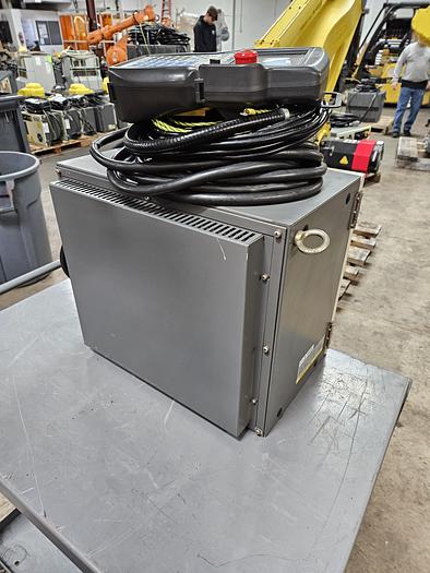 Used Fanuc LR Mate 200ic Industrial Robot With R-30ia Controller