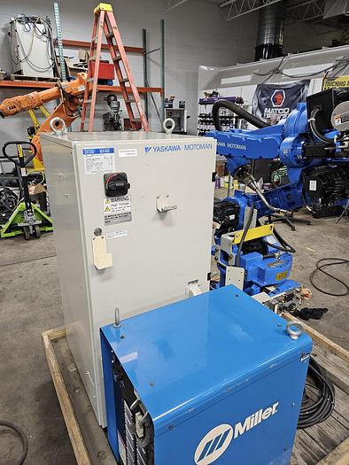 Used Yaskawa Motoman MA1400 With DX100 Controller and Miller Auto Axcess 450