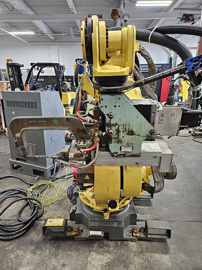 Used Fanuc R-2000ia/165F Industrial Robot With RJ3i Controller