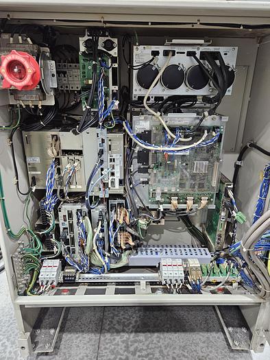 Used Yaskawa Motoman ES165D Industrial Robot With DX100 Controller