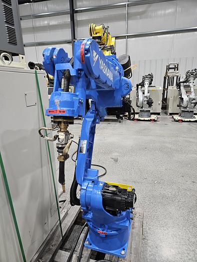 Used Yaskawa MA1400 Industrial Welding Robot with DX100 Controller and Motoweld RL350
