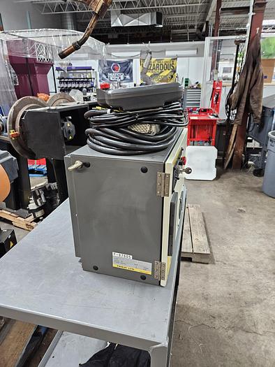 Used Fanuc LR Mate 200ic Industrial Robot With R-30ia Controller