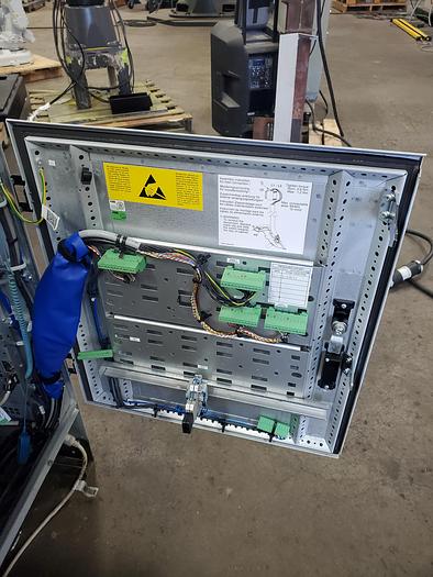 Used ABB IRB 4400 Industrial Robot With IRC5 Controller