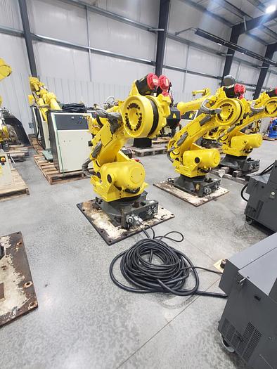 Used Fanuc R-2000ic/210F Industrial Robot With R-30ib Controller