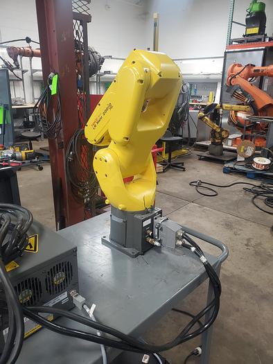 Used Fanuc LR Mate 200iD/7H Industrial Robot With R-30ib Controller