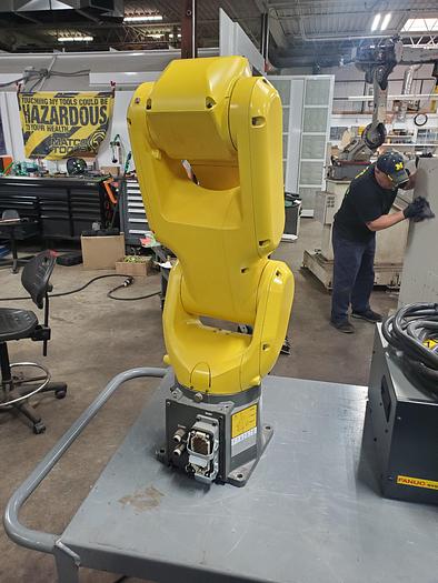 Used Fanuc LR Mate 200iD/7H Industrial Robot With R-30ib Controller