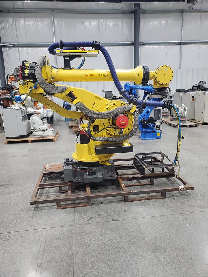 Used Fanuc M-900ia/260L Industrial Robot With R-30ib Controller