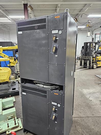 Used Yaskawa Motoman MH24 Dual Arm Industrial Robot With DX200 Controller