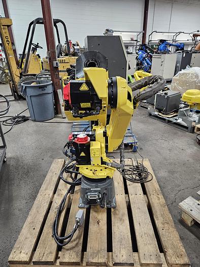 Used Fanuc M-20ia/10L Industrial Robot with R-30ia Controller