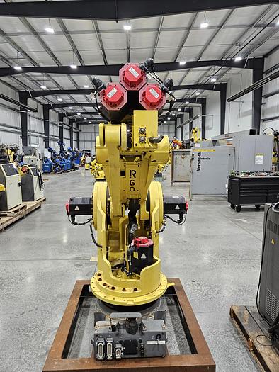 Used Fanuc M-900ia/260L Industrial Robot With R-30ia Controller