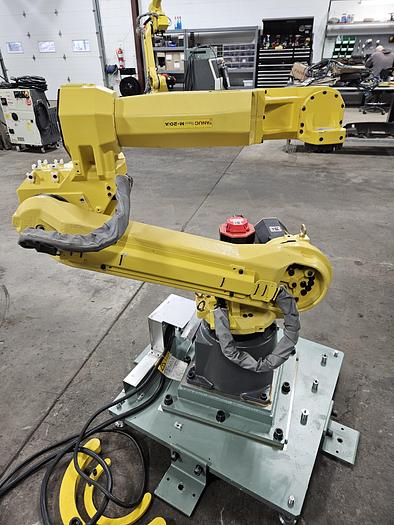 Used Fanuc M-20ia Industrial Robot with R-30ia Controller
