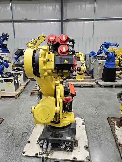 Used Fanuc R-2000ic/210F Industrial Robot With R-30ib Controller
