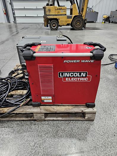 Used Fanuc Arcmate 100ic Industrial Welding Robot With Lincoln PW R450 And Reamer