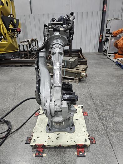 Used Yaskawa Motoman MH50 Industrial Robot With DX100 Controller