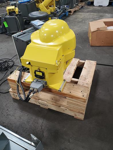 Used Fanuc M-1iA/0.5S Industrial Spider Robot