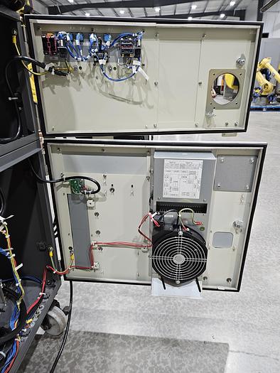Used Fanuc R-2000ic/210F Industrial Robot With R-30ib Controller