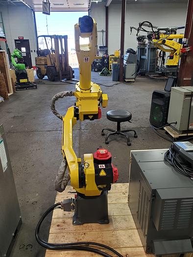 Used Fanuc M-10ia/10M Industrial Robot With R-30ib Controller