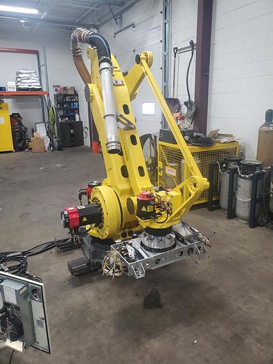 Used Fanuc M-410ic/315 Industrial Palletizing Robot With R-30ib Controller