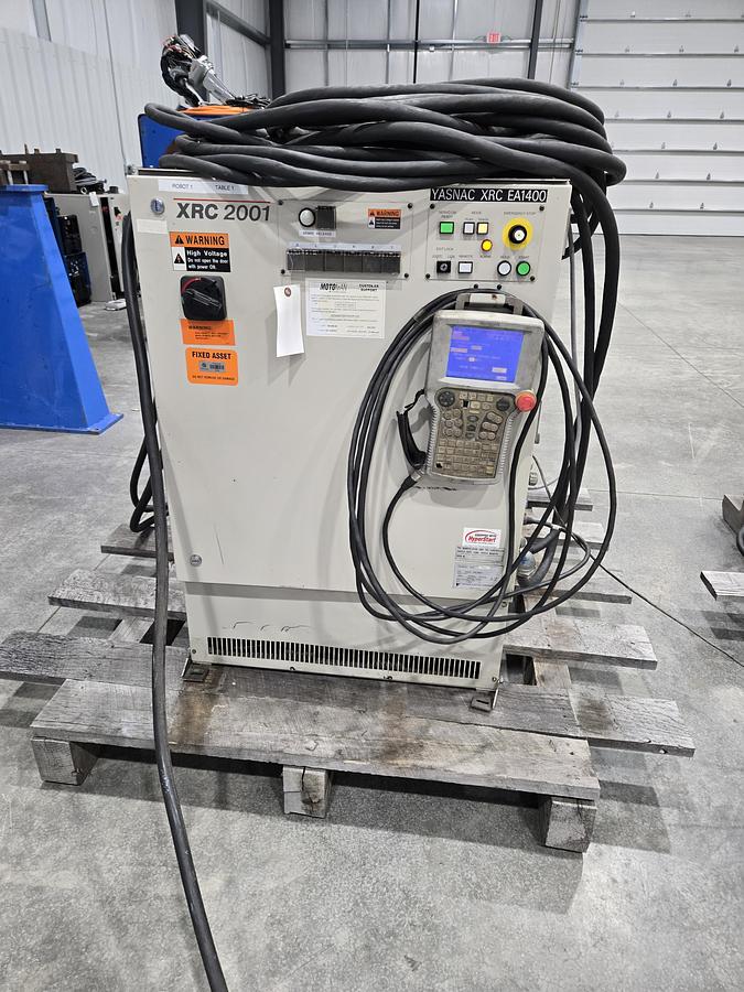 Used Yaskawa Motoman EA1400 Industrial Welding Robot With XRC 2001 Controller