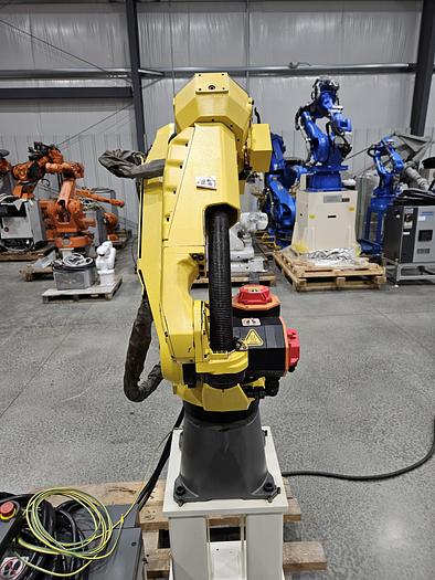 Used Fanuc M-10ia/12 Industrial Robot With R-30ib Controller