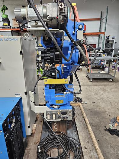 Used Yaskawa Motoman MA1400 With DX100 Controller and Miller Auto Axcess 450
