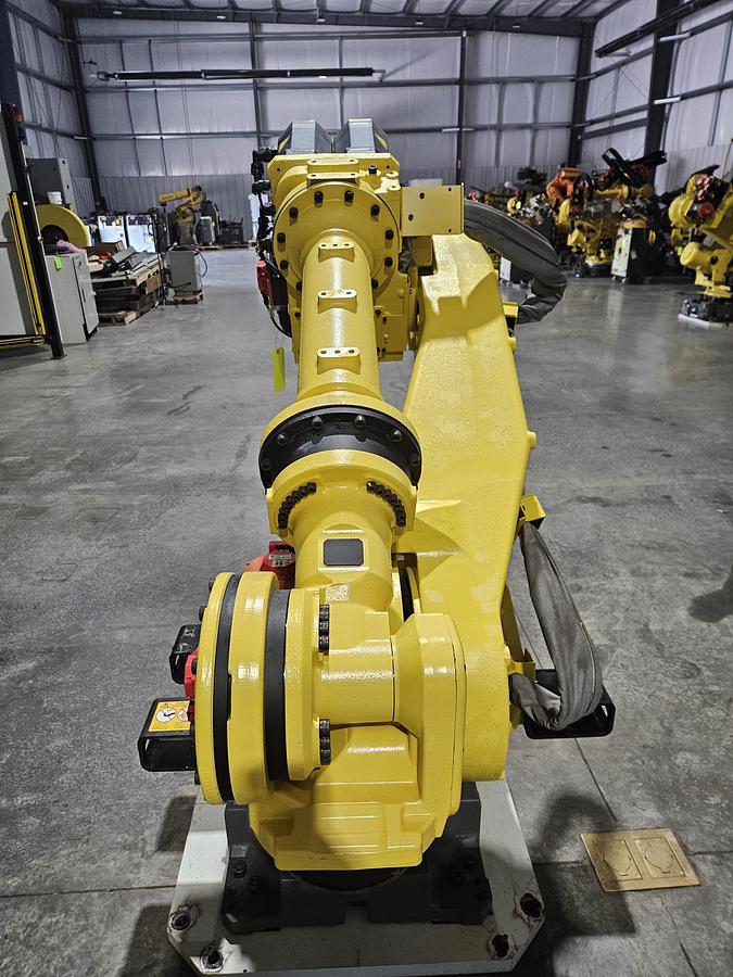 Used Fanuc R-2000ib/210F Industrial Robot With R-30ia Controller