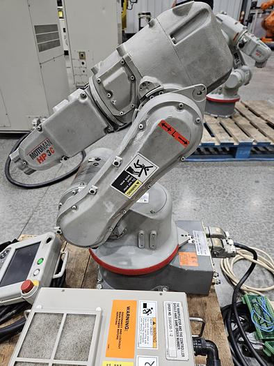 Used Yaskawa Motoman HP3C Industrial Handling Robot With NXC100 Controller