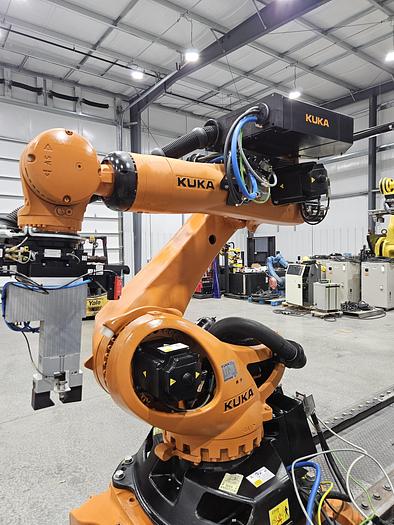 Used KUKA KR210 R2700 Prime Industrial Robot With 40 Foot KUKA Track