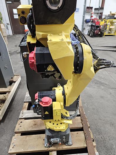 Used Fanuc M-20ia Industrial Robot with R-30ia Controller