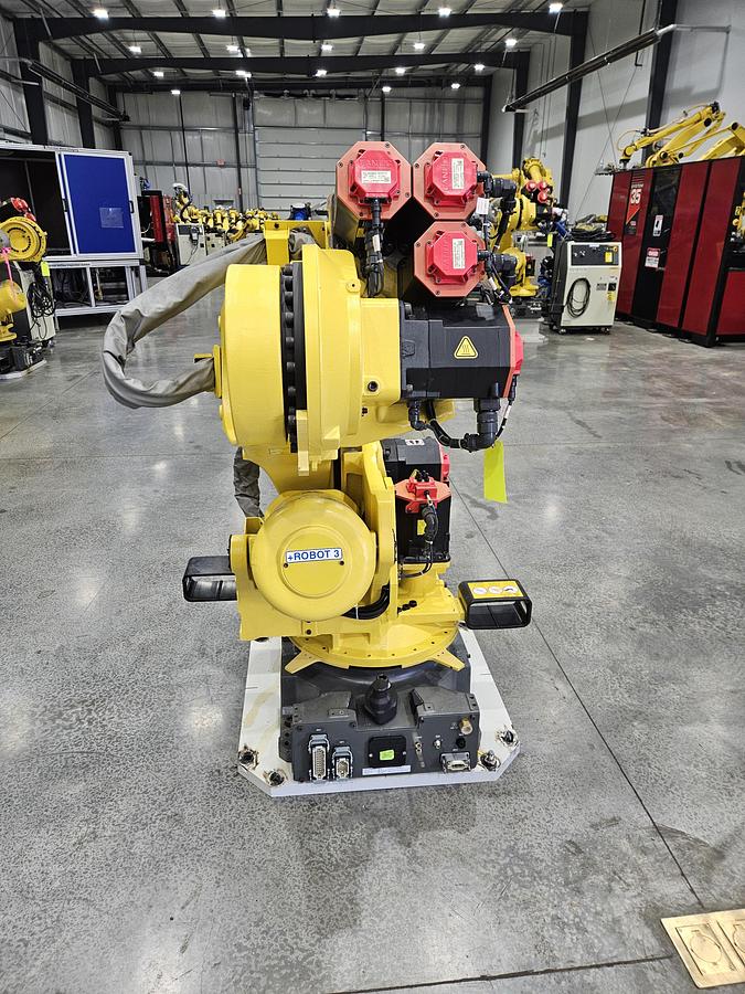 Used Fanuc R-2000ib/210F Industrial Robot With R-30ia Controller