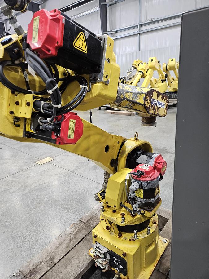 Used Fanuc M-16ib/20 Industrial Robot With R-J3ib Controller