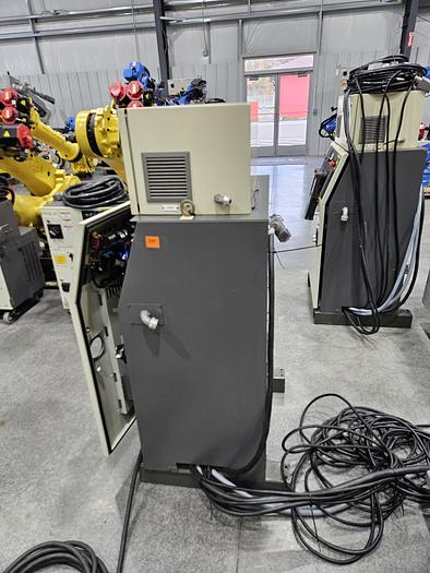 Used Dual Fanuc M-710ic/20L Industrial Robot System With 35' Track