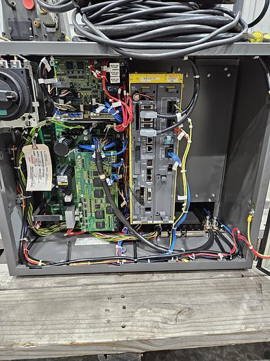 Used Fanuc M-10ia/12