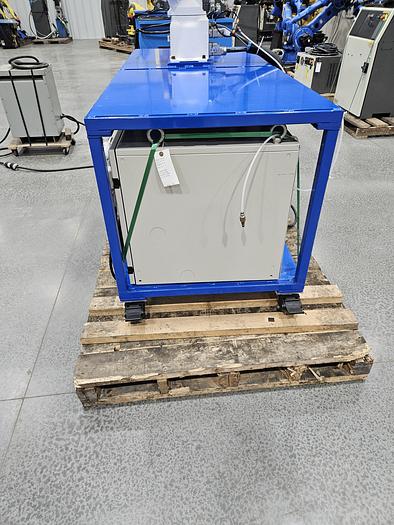Used Yaskawa Motoman MH5 With DX100 Controller and Enclosure