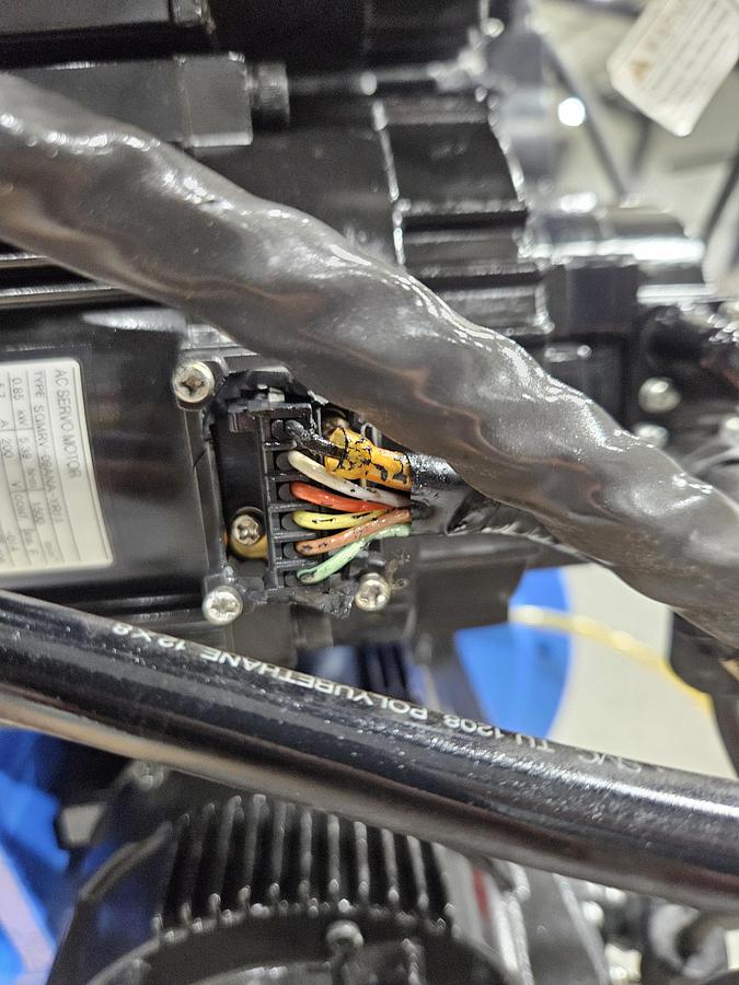 Used Yaskawa Motoman MH50-II :Industrial Robo