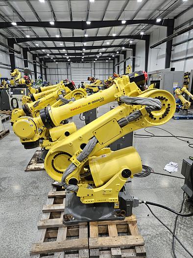 Used Fanuc R-2000ic/210F Industrial Robot With R-30ib Controller