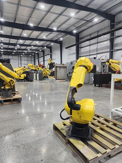 Refurbished Fanuc Arcmate 120id Industrial Welding Robot With R-30ib Plus Controller