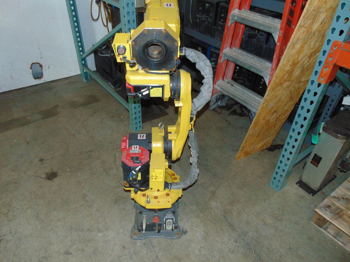 Used 2010 Fanuc Arcmate 100ic/10S