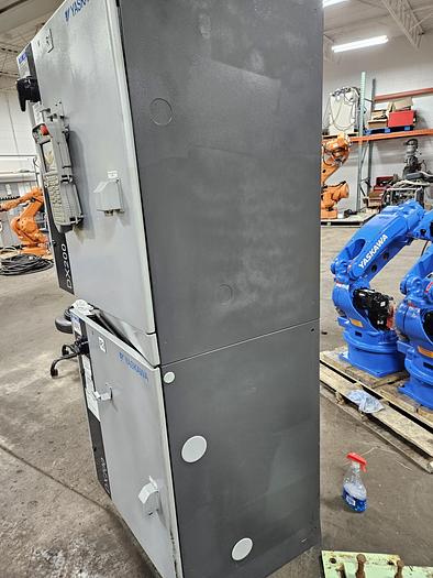 Used Yaskawa Motoman MH24 Dual Arm Industrial Robot With DX200 Controller