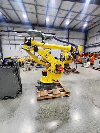 Used 2012 Fanuc M-900ia/260L Industrial Robot With R-30ia Controller