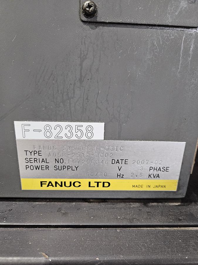 Used Complete Lincoln System 50 Robotic Welding Cell W/ FANUC 100ibe/R-30ia Dual HS and Safety