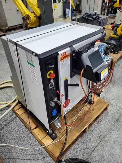 Used ABB IRB 7600-340/2.8 Industrial Robot With IRC5 Controller