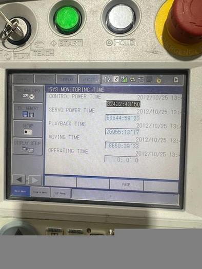 Used Yaskawa Motoman HP20D Industrial Robot With DX100 Controller 