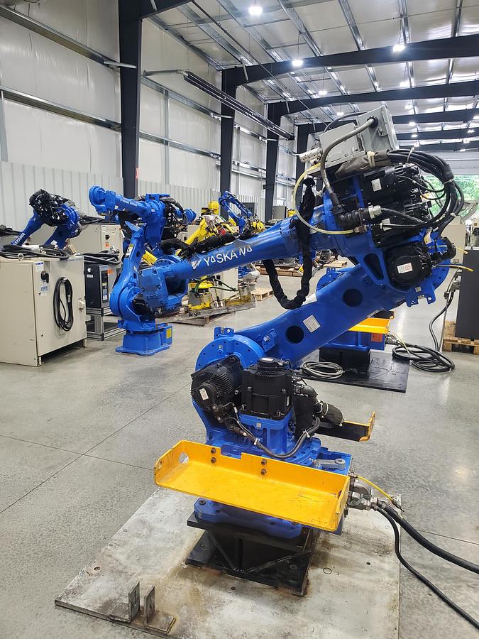 Used Yaskawa Motoman MH50-II Industrial Robot With DX200 Controller