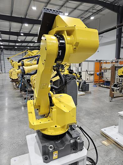 Used Fanuc M-710ic/50 With R30ib Plus controller and 1 vision camera 